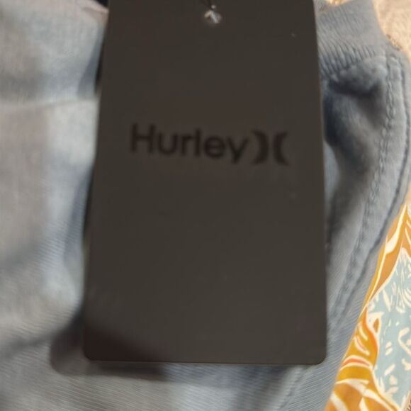 Hurley Graphic Tee with Floral Design SHORT SLEEVE SIZE LARGE NWT - Picture 4 of 4